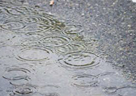 天気が悪いと腰痛が酷くなります。