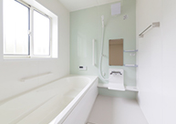 腰痛がありますが、温めた方が良いのか、冷やした方が良いのかどちらですか？